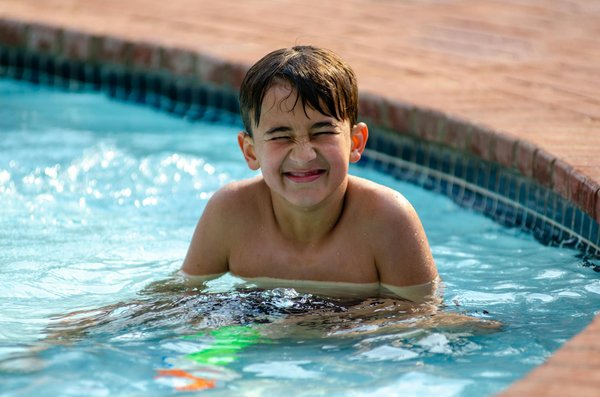 Transformer son jardin en espace de jeux : idées et conseils