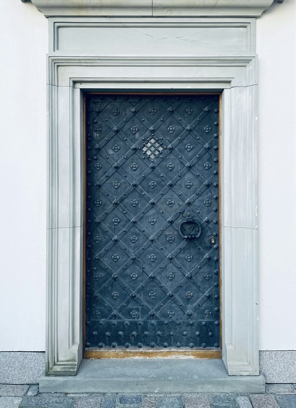 Pose porte en applique rénovation : conseils pour un résultat optimal